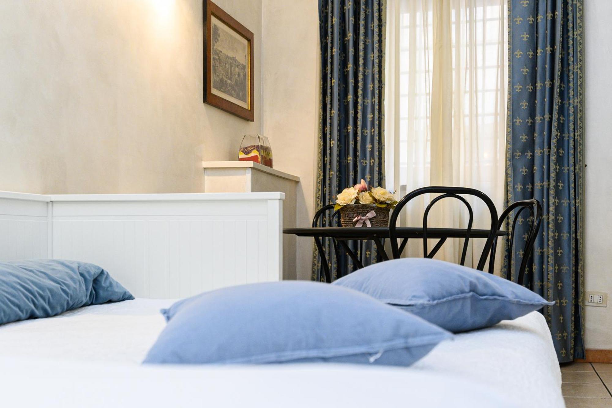 רומא Apartment Julia Guesthouse מראה חיצוני תמונה